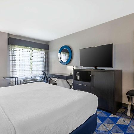 Best Western Plus Spartanburg Exterior photo