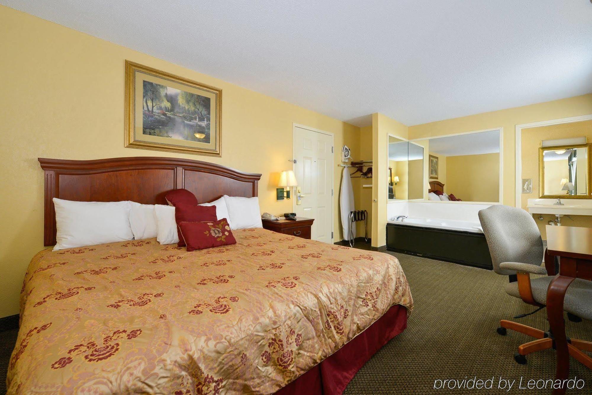 Best Western Plus Spartanburg Exterior photo