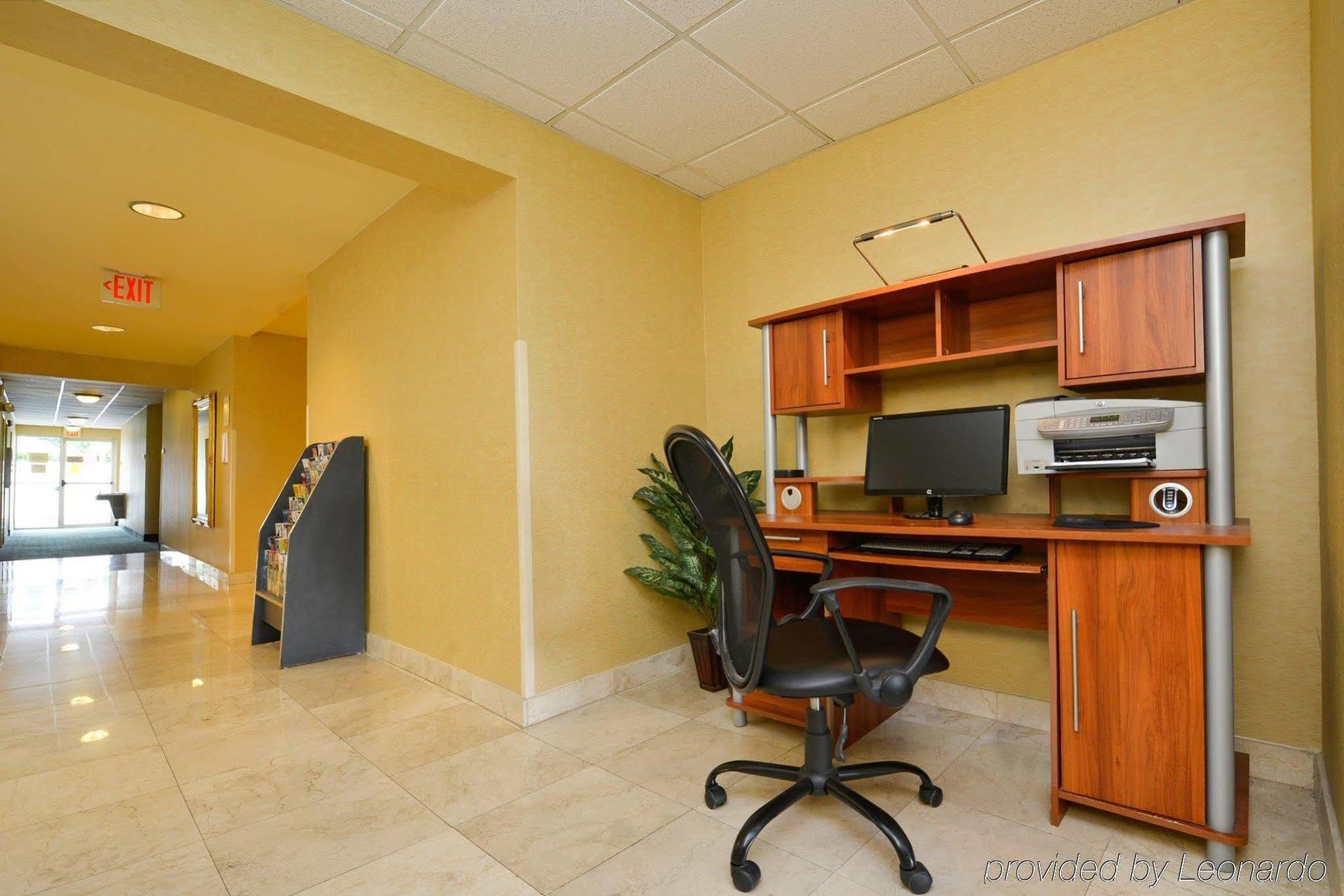 Best Western Plus Spartanburg Exterior photo