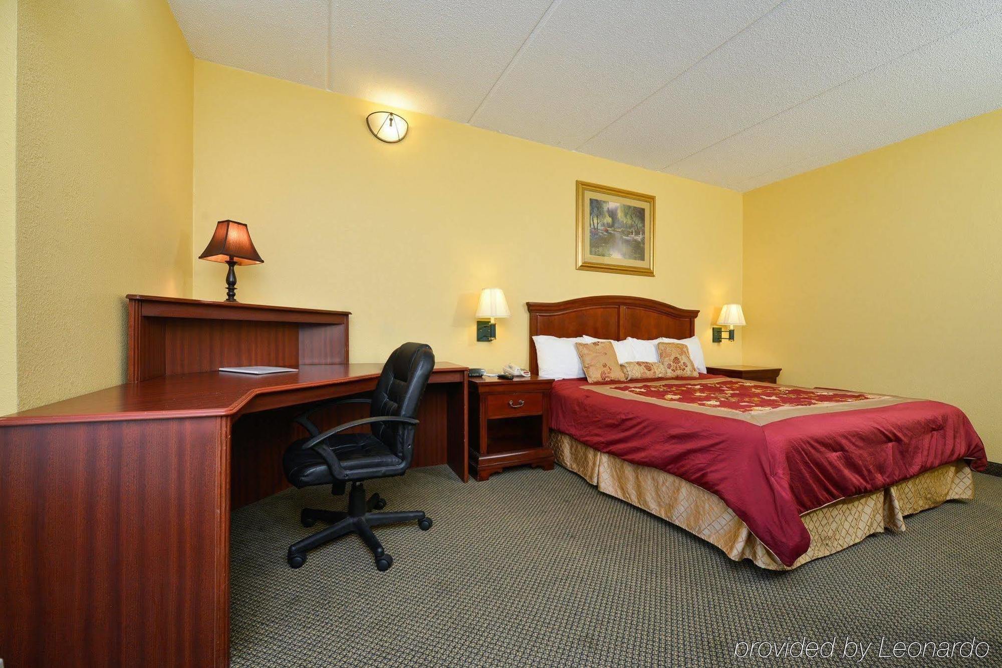 Best Western Plus Spartanburg Exterior photo